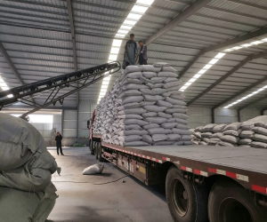 Silica fume warehouse loading